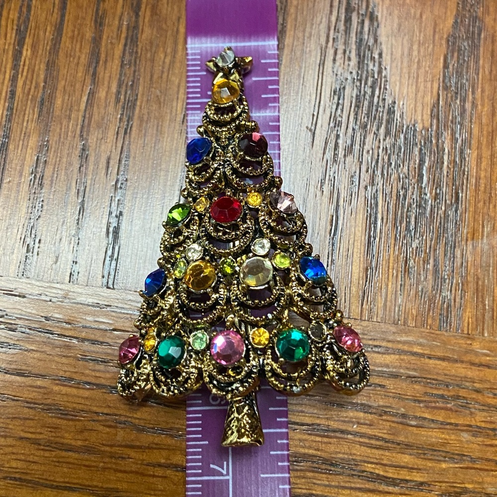 Vintage Hollycraft Christmas Tree Brooch - Picture 3 of 9
